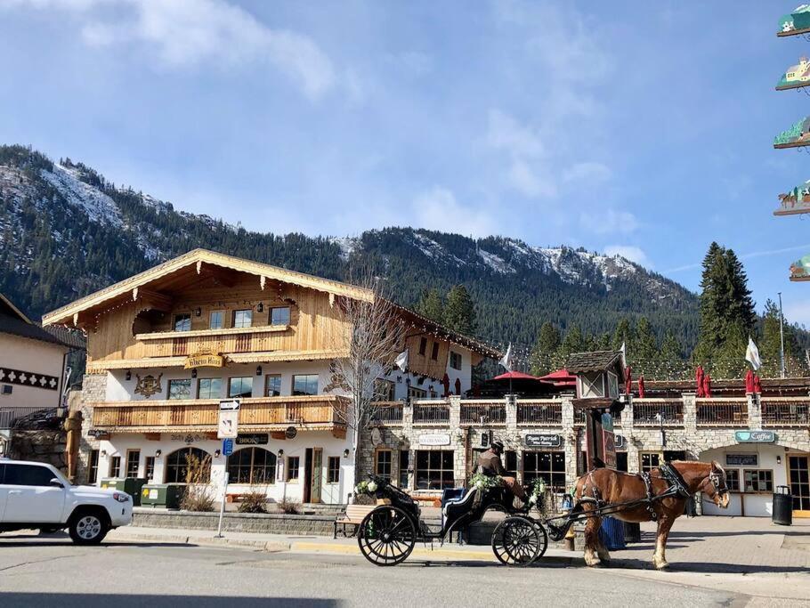 Walk To Downtown Leavenworth * Sleeps 6 + Pets * Ground Level Gem! Διαμέρισμα Εξωτερικό φωτογραφία