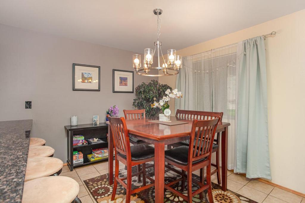 Walk To Downtown Leavenworth * Sleeps 6 + Pets * Ground Level Gem! Διαμέρισμα Εξωτερικό φωτογραφία