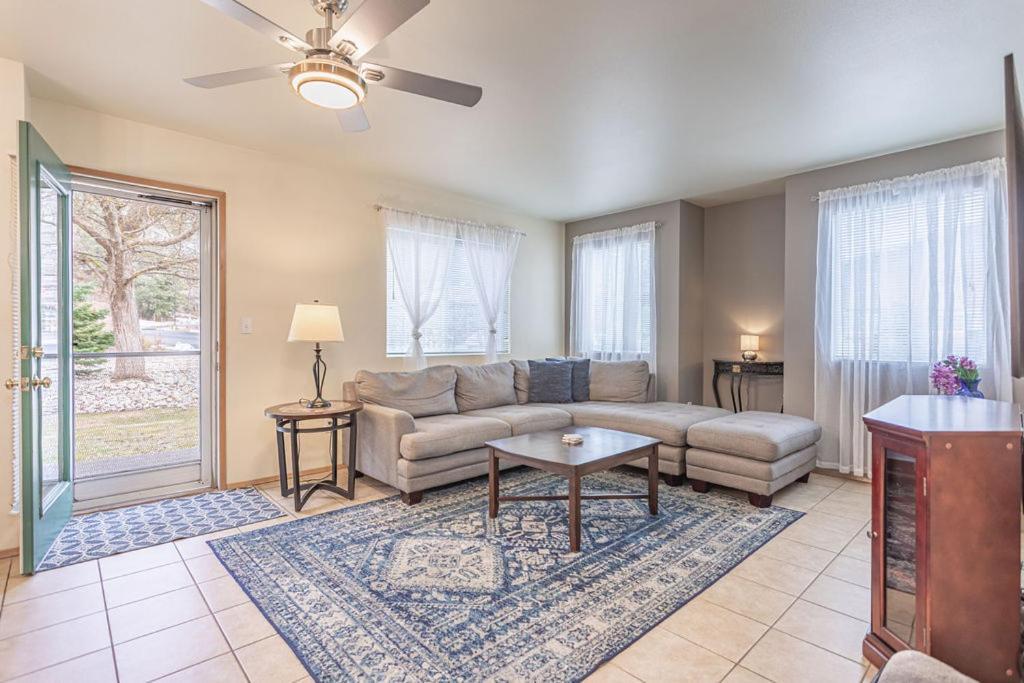 Walk To Downtown Leavenworth * Sleeps 6 + Pets * Ground Level Gem! Διαμέρισμα Εξωτερικό φωτογραφία