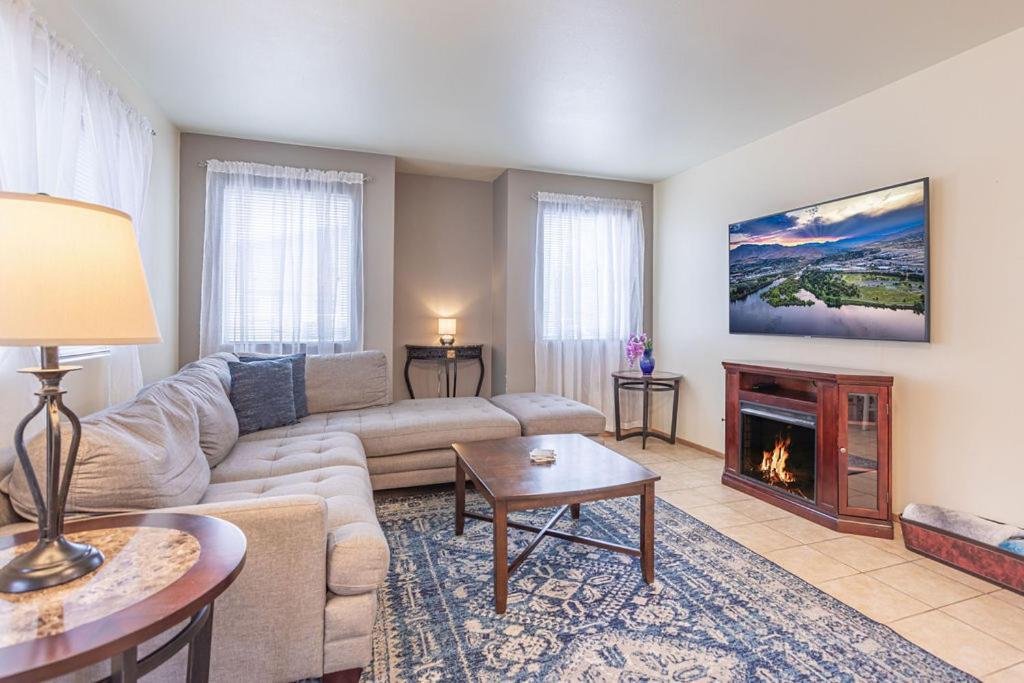 Walk To Downtown Leavenworth * Sleeps 6 + Pets * Ground Level Gem! Διαμέρισμα Εξωτερικό φωτογραφία